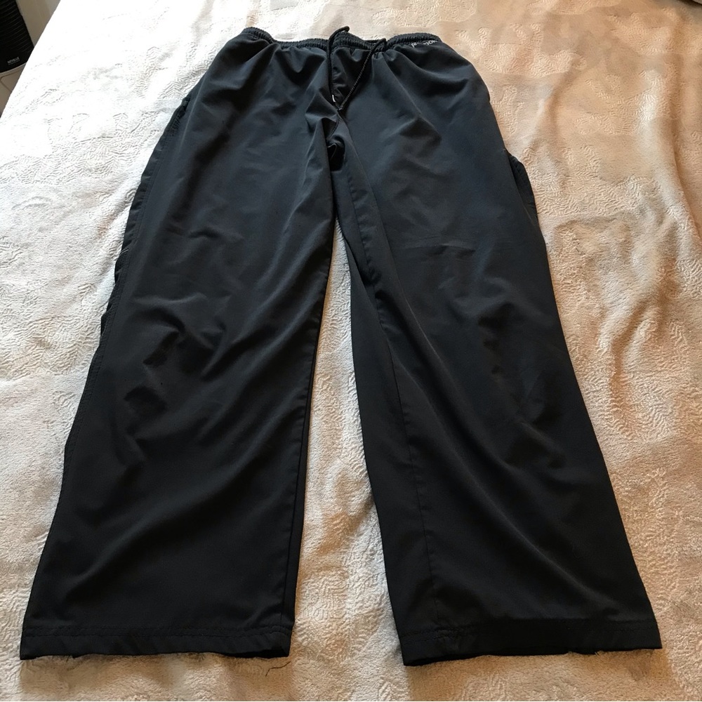 Reebok black athletic pants cuff wear Size M